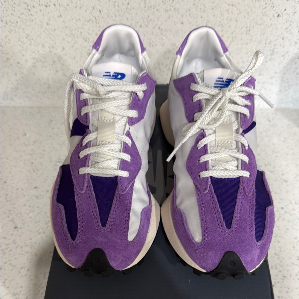 New Balance 327